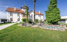 Garden Apartment Dona Amelia